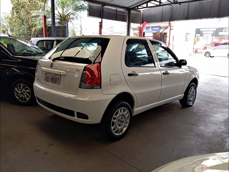 FIAT - PALIO - 2007/2008 - Branca - R$ 24.900,00