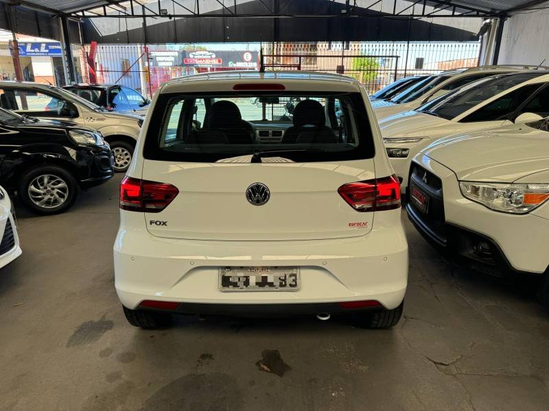 VOLKSWAGEN - FOX - 2018/2019 - Branca - R$ 59.900,00