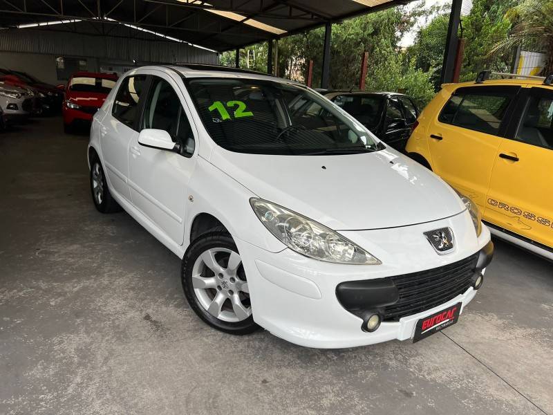 PEUGEOT - 307 - 2011/2012 - Branca - R$ 31.900,00