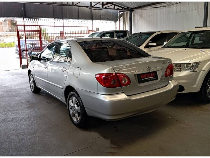 TOYOTA - COROLLA - 2005/2005 - Prata - R$ 37.900,00