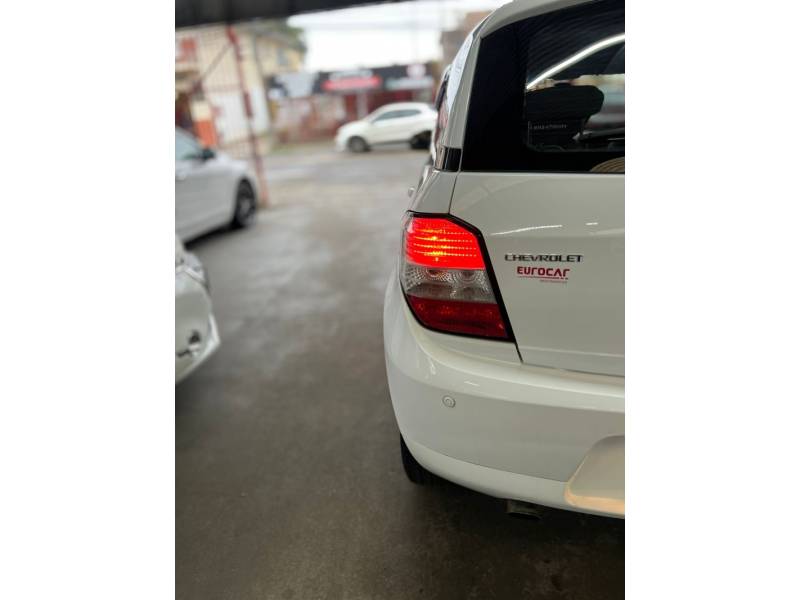 CHEVROLET - AGILE - 2011/2011 - Branca - R$ 33.900,00