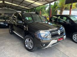 RENAULT - DUSTER OROCH - 2016/2016 - Preta - R$ 67.900,00