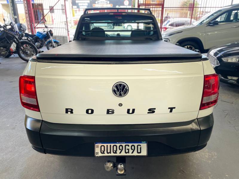 VOLKSWAGEN - SAVEIRO - 2019/2020 - Branca - R$ 58.900,00