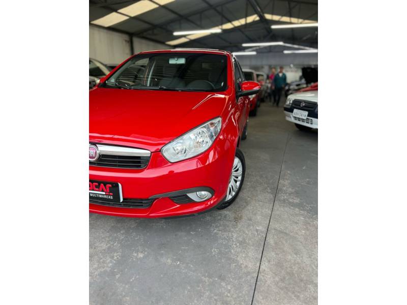 FIAT - GRAND SIENA - 2015/2015 - Vermelha - R$ 34.900,00