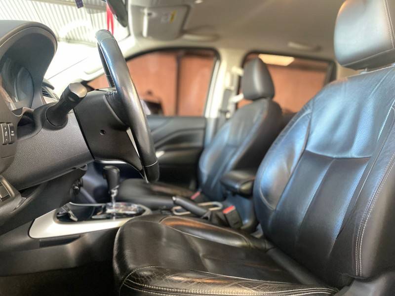 NISSAN - FRONTIER - 2018/2018 - Cinza - R$ 136.900,00