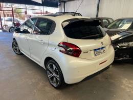 PEUGEOT - 208 - 2017/2017 - Branca - R$ 64.900,00