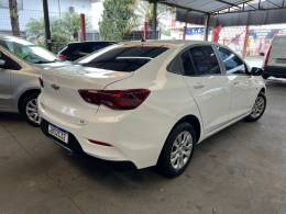 CHEVROLET - ONIX - 2022/2023 - Branca - R$ 69.900,00