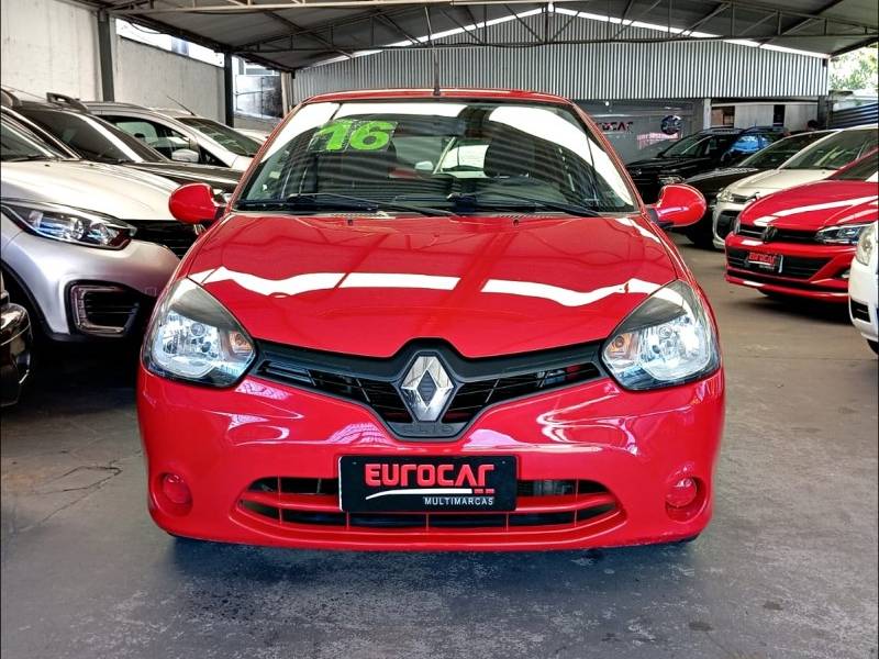 RENAULT - CLIO - 2016/2016 - Vermelha - R$ 36.900,00