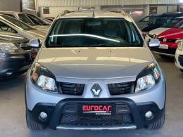 RENAULT - SANDERO - 2010/2011 - Prata - R$ 36.900,00