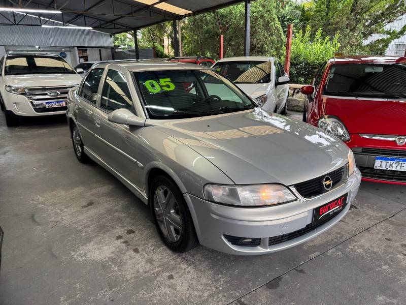 CHEVROLET - VECTRA - 2005/2005 - Bege - R$ 29.900,00