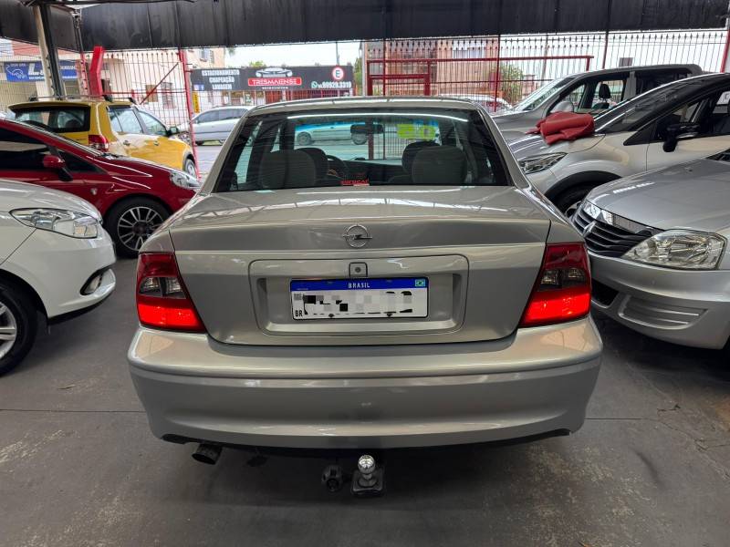 CHEVROLET - VECTRA - 2005/2005 - Bege - R$ 29.900,00