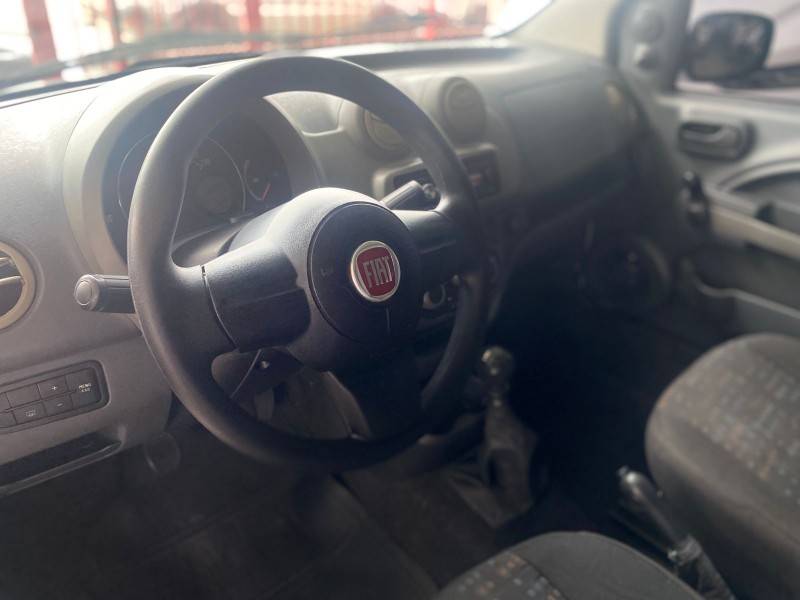 FIAT - UNO - 2013/2013 - Branca - R$ 25.900,00