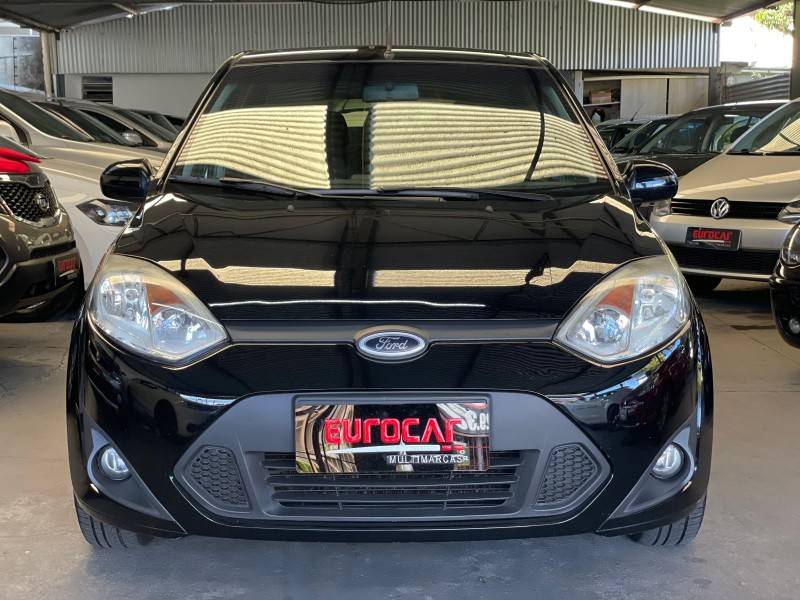 FORD - FIESTA - 2014/2014 - Preta - R$ 33.900,00