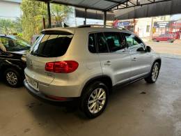 VOLKSWAGEN - TIGUAN - 2012/2012 - Prata - R$ 59.900,00