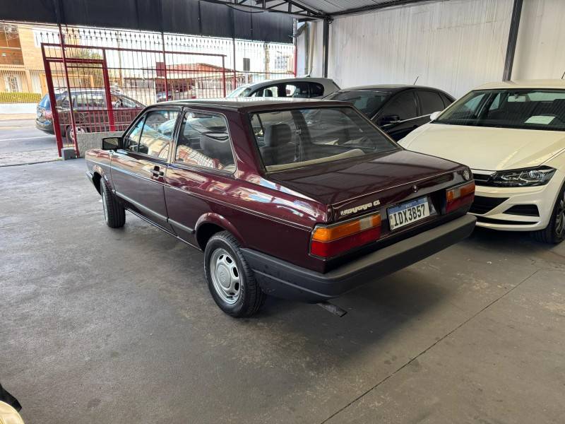 VOLKSWAGEN - VOYAGE - 1995/1995 - Vermelha - R$ 22.900,00