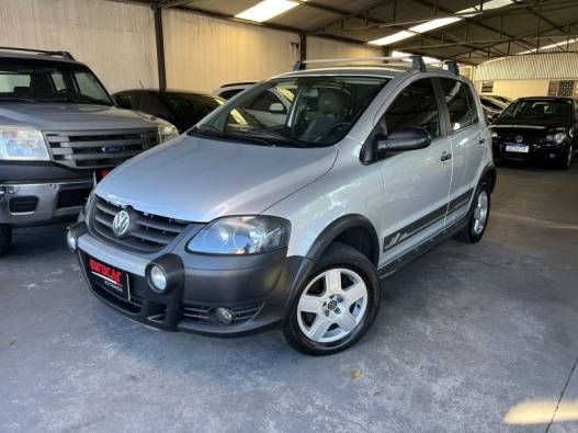 VOLKSWAGEN - CROSSFOX - 2010/2010 - Prata - R$ 34.900,00