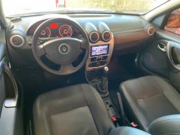 RENAULT - SANDERO - 2010/2011 - Prata - R$ 36.900,00