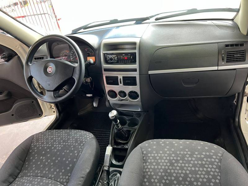 FIAT - PALIO - 2012/2012 - Branca - R$ 34.900,00