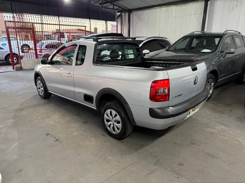 VOLKSWAGEN - SAVEIRO - 2012/2013 - Prata - R$ 44.900,00