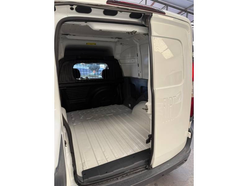 FIAT - FIORINO - 2018/2018 - Branca - R$ 64.900,00