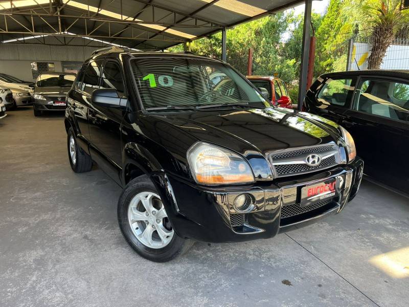 HYUNDAI - TUCSON - 2010/2010 - Preta - R$ 36.900,00