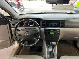TOYOTA - COROLLA - 2004/2004 - Prata - R$ 37.900,00