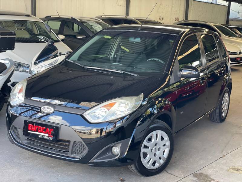 FORD - FIESTA - 2014/2014 - Preta - R$ 33.900,00
