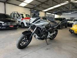 HONDA - NC 750X - 2016/2016 - Prata - R$ 39.900,00