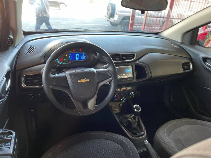 CHEVROLET - ONIX - 2012/2013 - Vermelha - R$ 47.900,00