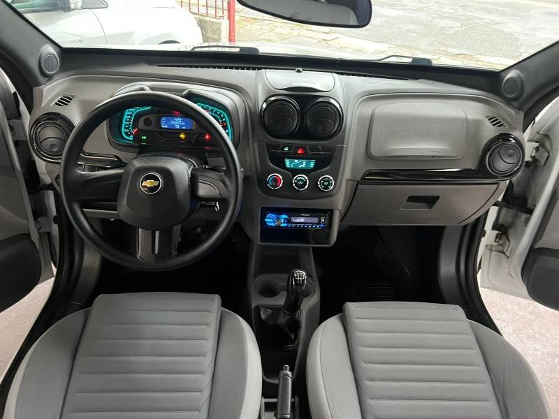 CHEVROLET - AGILE - 2011/2011 - Branca - R$ 33.900,00