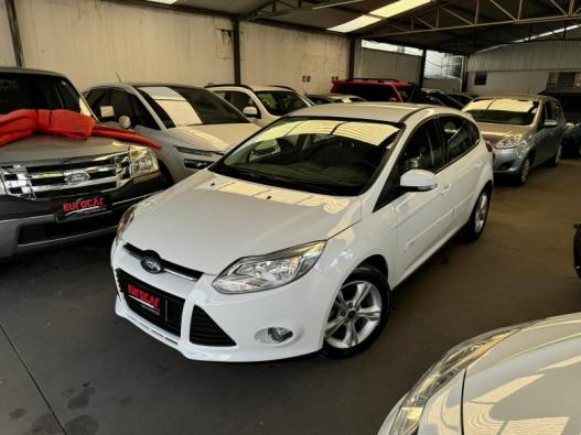 FORD - FOCUS - 2015/2015 - Branca - R$ 53.900,00