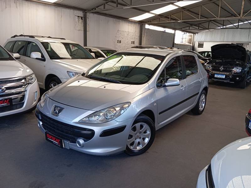 PEUGEOT - 307 - 2006/2007 - Prata - R$ 22.900,00