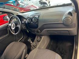 FIAT - PALIO - 2014/2014 - Branca - R$ 39.900,00