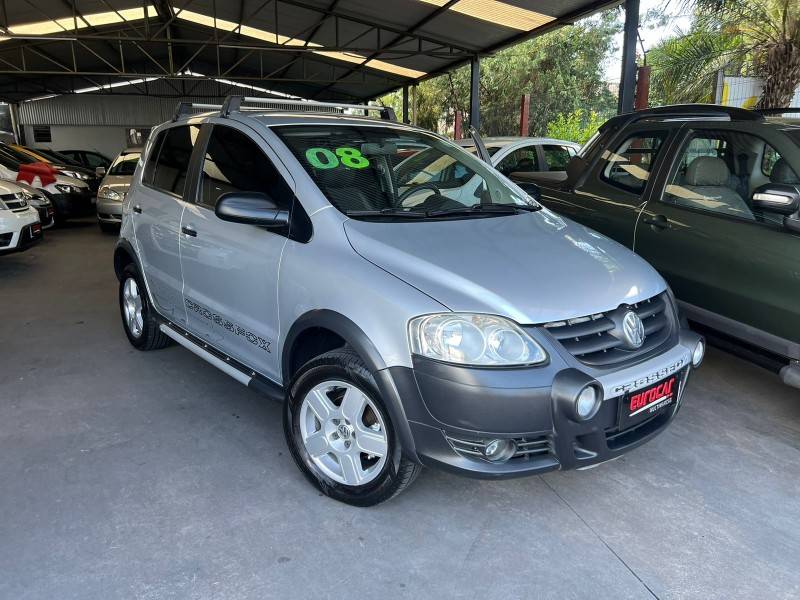 VOLKSWAGEN - CROSSFOX - 2008/2008 - Prata - R$ 32.900,00