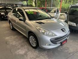 PEUGEOT - 207 - 2010/2010 - Prata - R$ 22.900,00