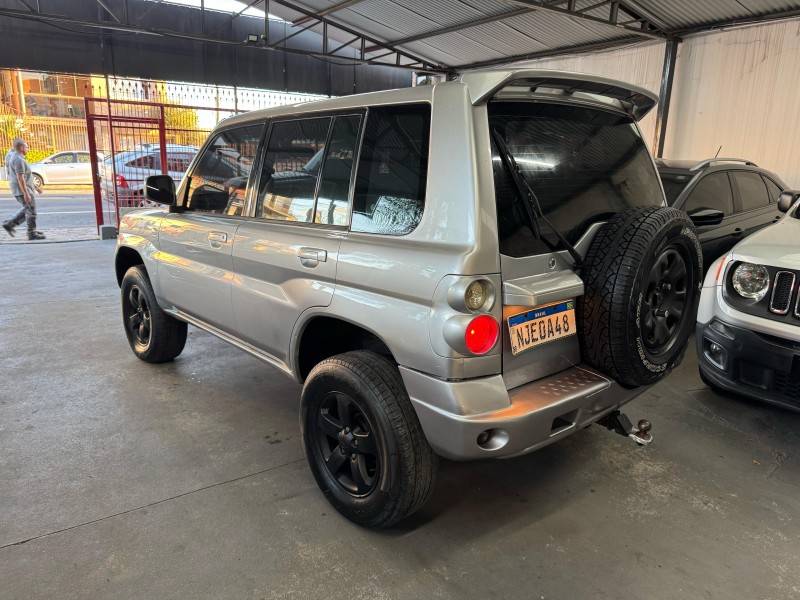 MITSUBISHI - PAJERO TR4 - 2008/2008 - Prata - R$ 42.900,00