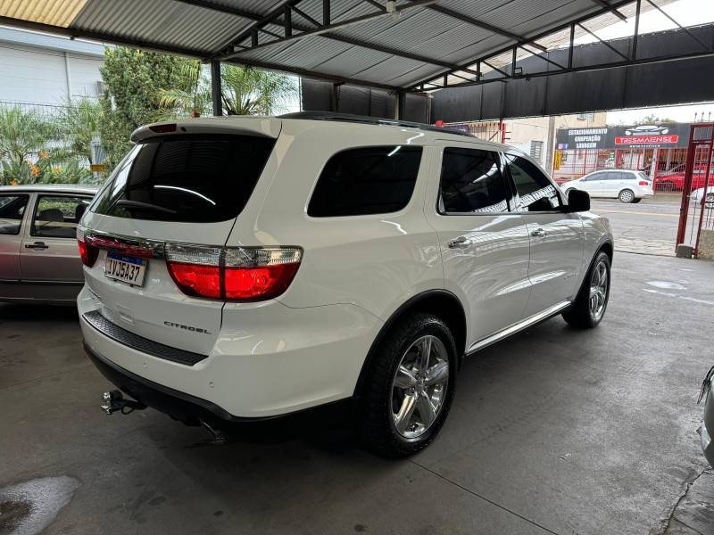 DODGE - DURANGO - 2013/2013 - Branca - R$ 95.900,00