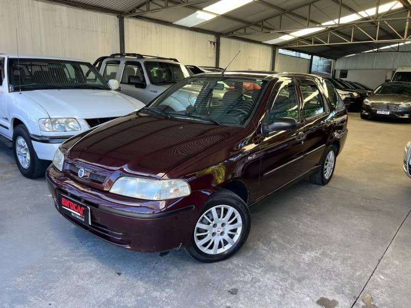 FIAT - PALIO - 2003/2003 - Vermelha - R$ 18.900,00