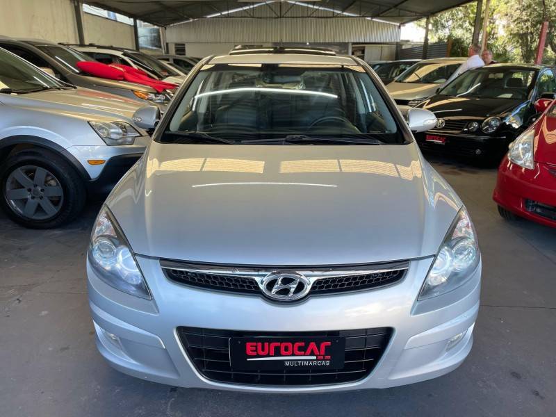 HYUNDAI - I30 - 2011/2012 - Prata - R$ 51.900,00