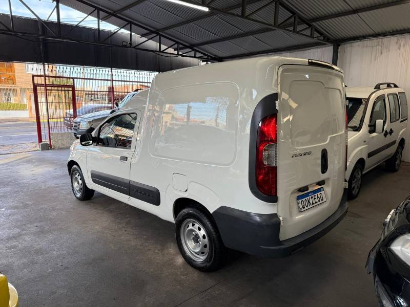 FIAT - FIORINO - 2018/2018 - Branca - R$ 64.900,00