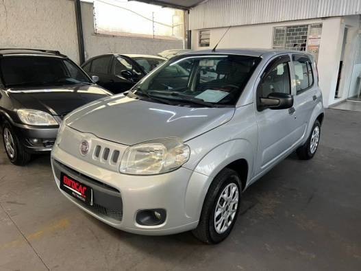 FIAT - UNO - 2013/2013 - Prata - R$ 30.900,00