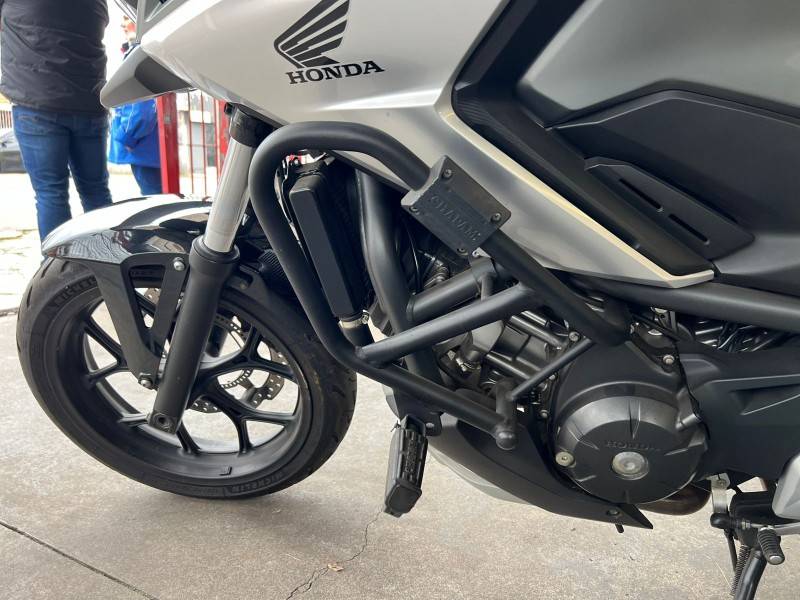 HONDA - NC 750X - 2016/2016 - Prata - R$ 39.900,00
