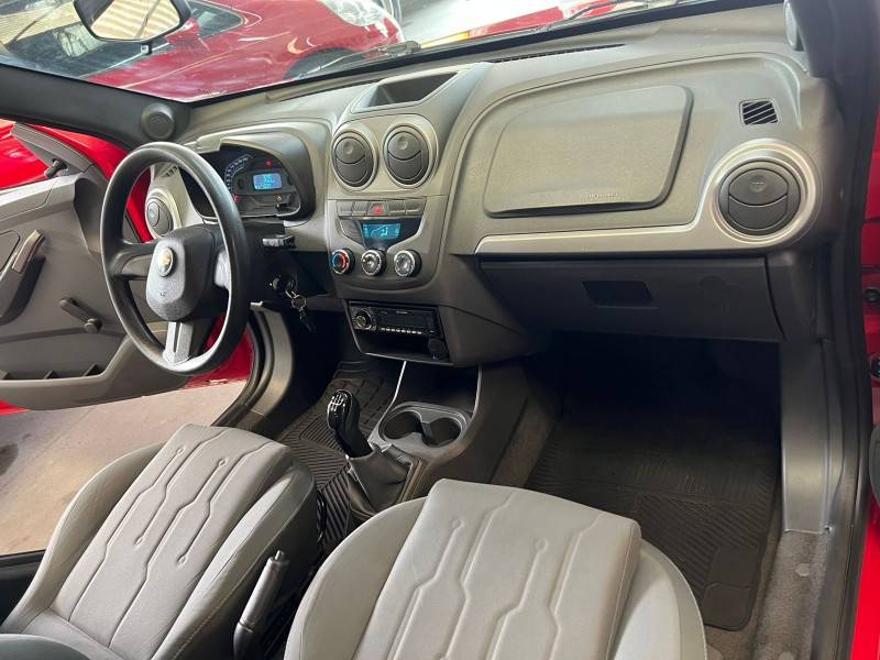 CHEVROLET - MONTANA - 2013/2013 - Vermelha - R$ 41.900,00