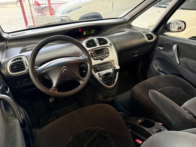 CITROËN - XSARA PICASSO - 2008/2008 - Bege - R$ 16.900,00