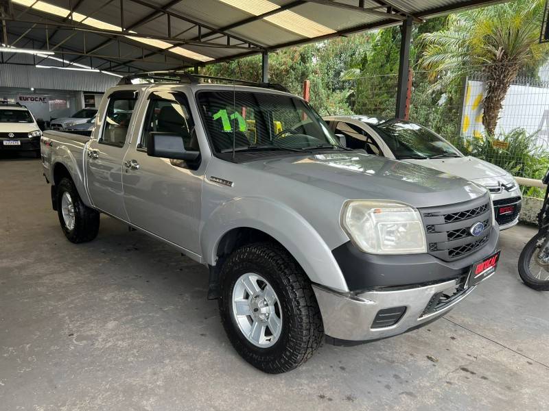 FORD - RANGER - 2011/2011 - Prata - R$ 59.900,00