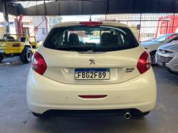 PEUGEOT - 208 - 2014/2015 - Branca - R$ 50.900,00