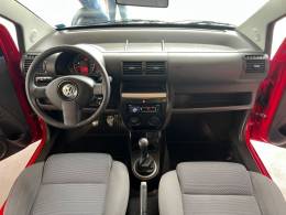 VOLKSWAGEN - FOX - 2010/2010 - Vermelha - R$ 28.900,00