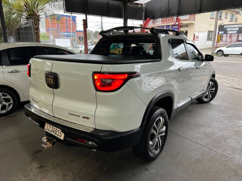 FIAT - TORO - 2019/2019 - Branca - R$ 99.900,00